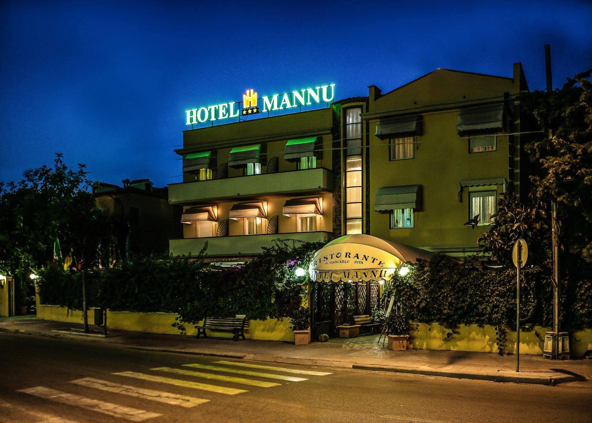 Mannu Hotel Боза Екстер'єр фото